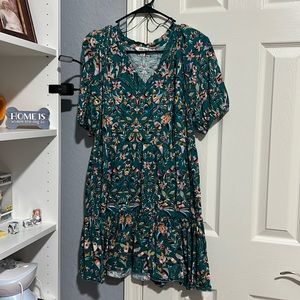 Green pioneer woman dress size large